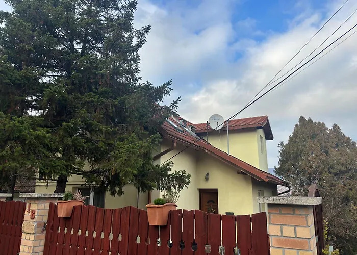 Oliver's House Apartman *
